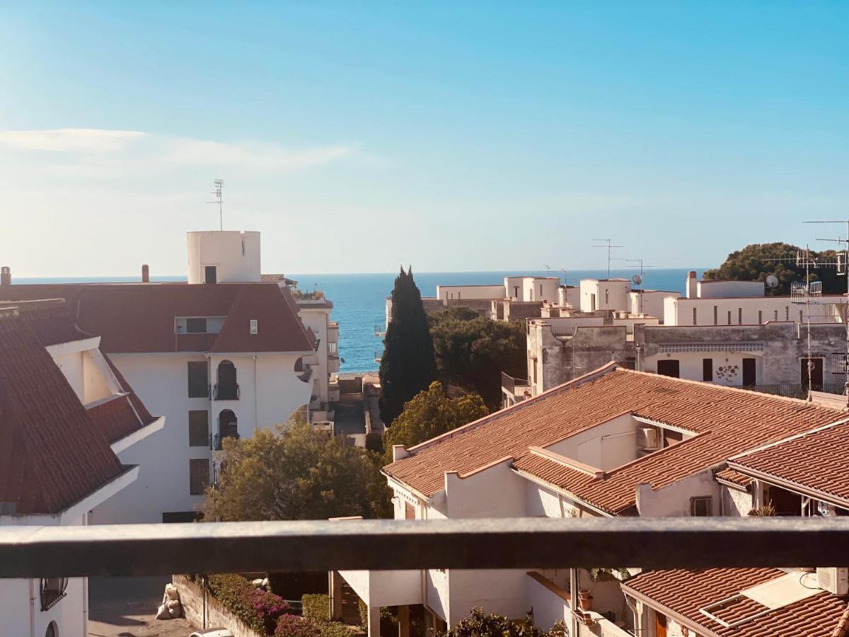 Sea View 2 Bedroom Vacation Apartment Giardini Naxos Esterno foto